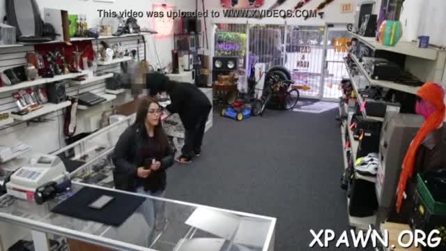 Good looking bitch that lusts over dick makes an amateur episode scene
